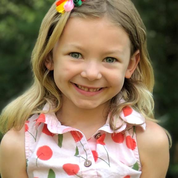 Meet your Posher, Lisa - Picture 1 of 1